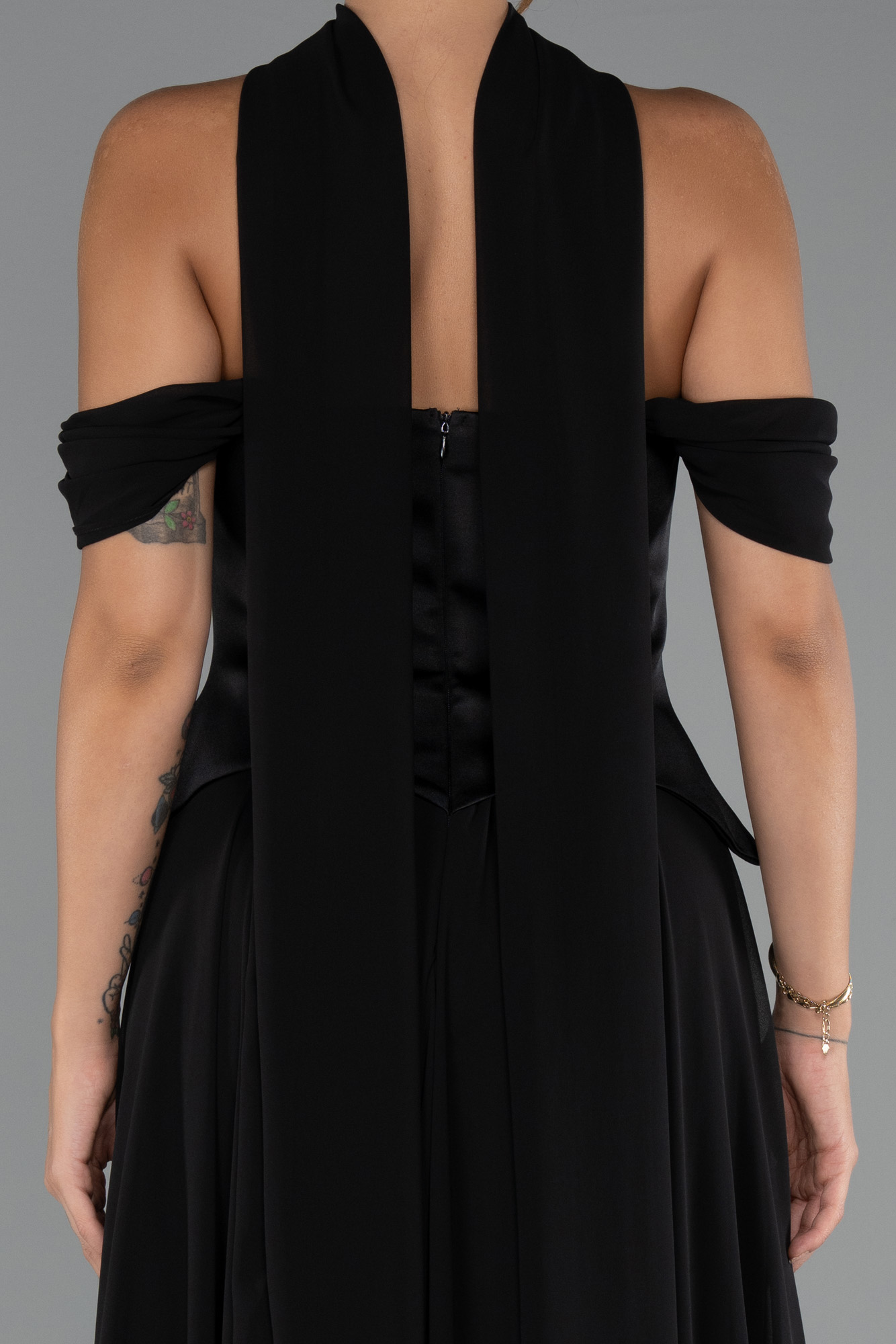Kayık Yaka Saten Peplum Kesim Uzun Şifon Abiye ABU5327 4
