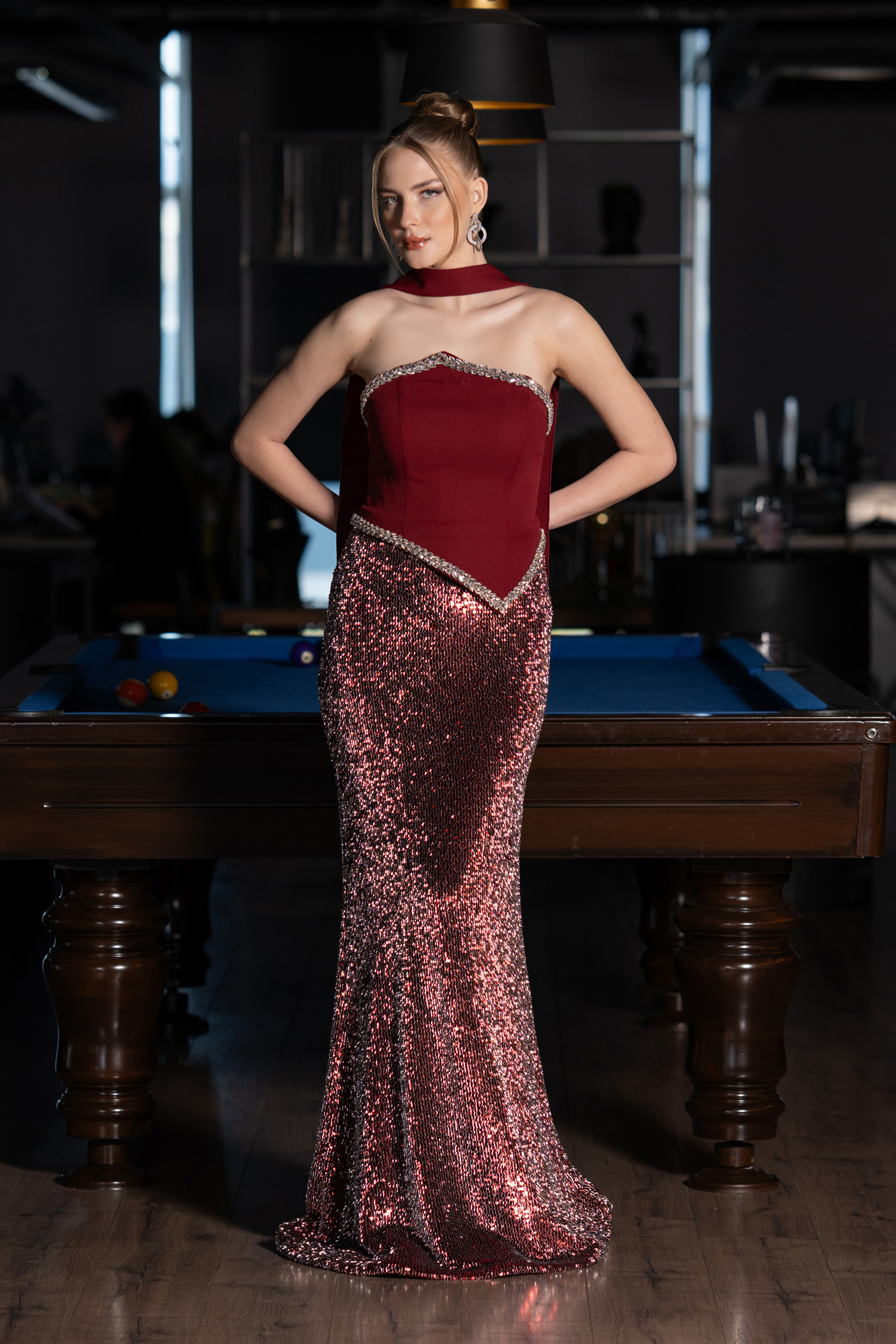 Asimetrik Straplez Peplum Uzun Pullu Balık Abiye ABU5703