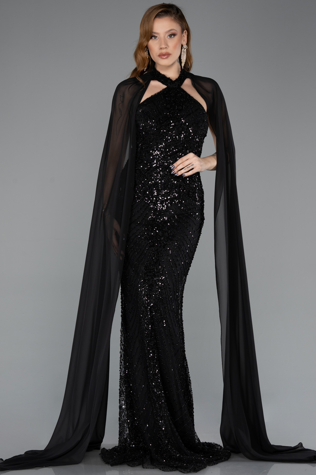 Halter Yaka Şallı Uzun Boncuklu Abiye Elbise ABU5595