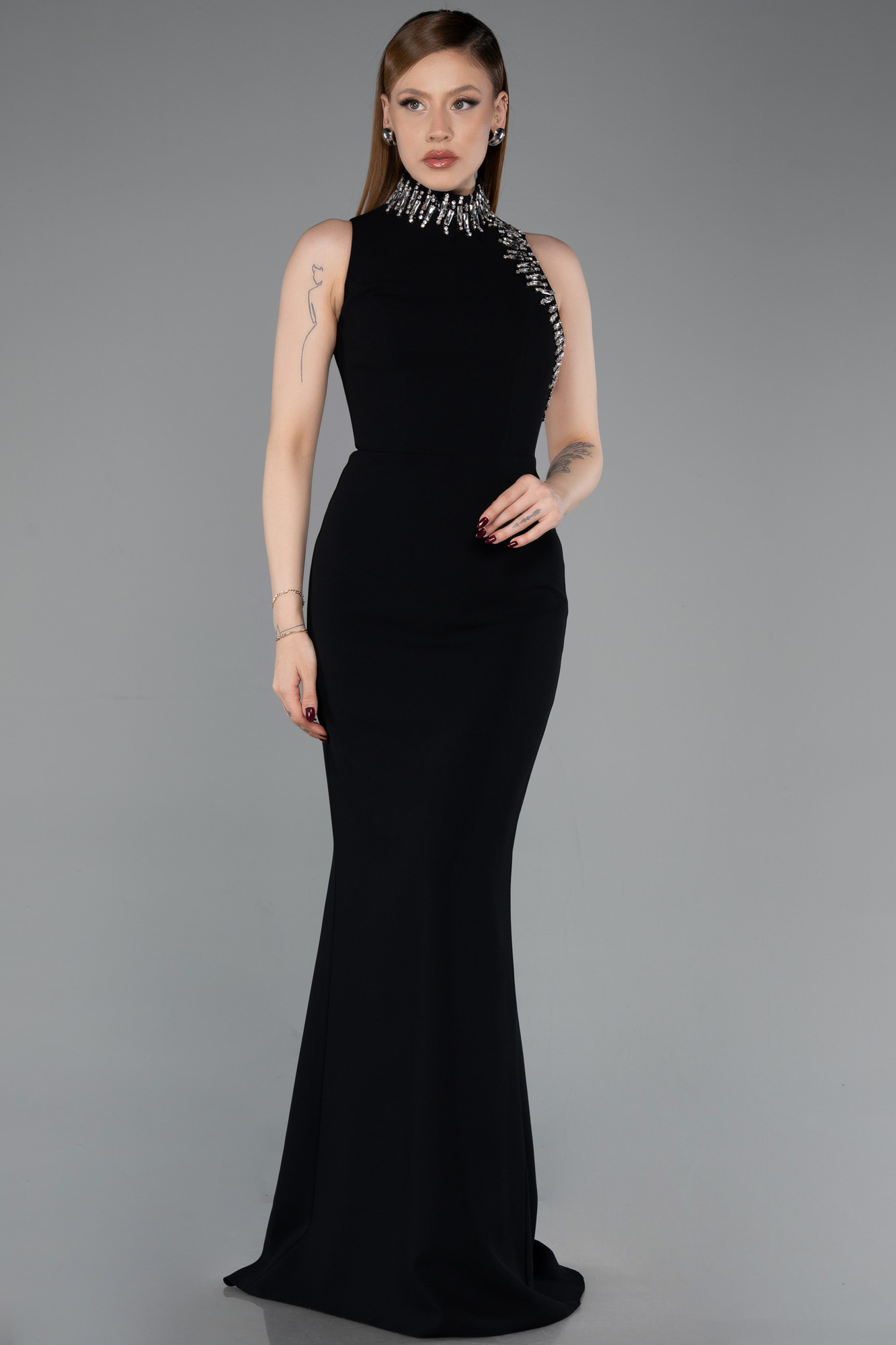 Halter Yaka Taşlı Sırt Dekolteli Uzun Balık Abiye ABU6128 3
