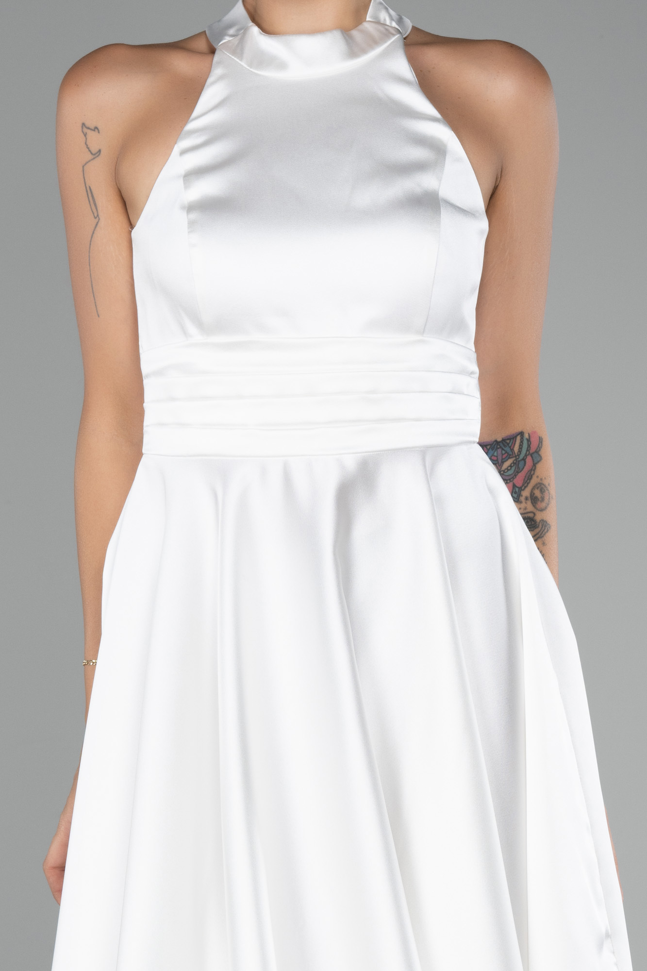 Halter Yaka Kısa Saten Davet Elbisesi ABK2112 3
