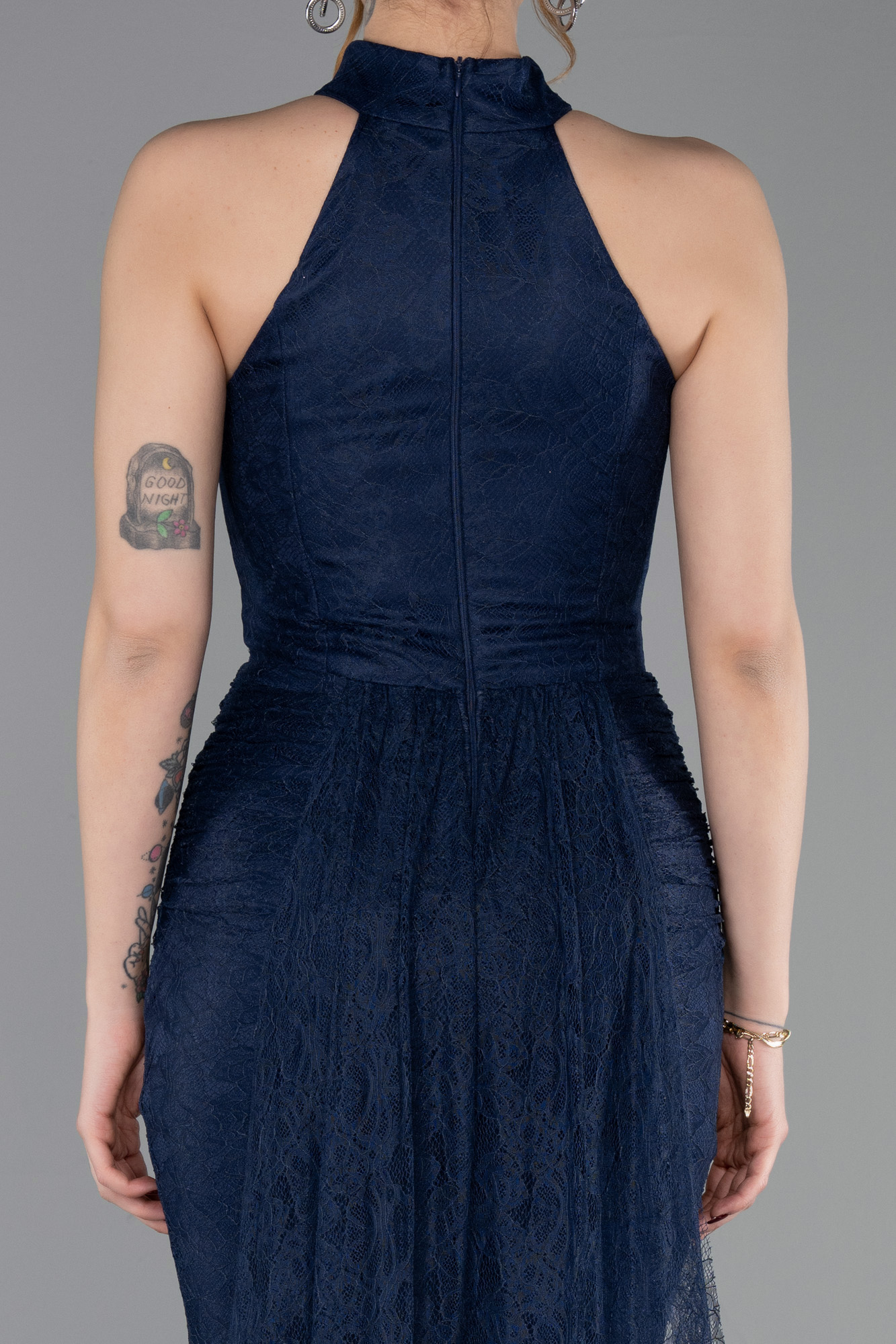 Halter Yaka Kuyruklu Uzun Dantel Abiye Elbise ABU6084 4