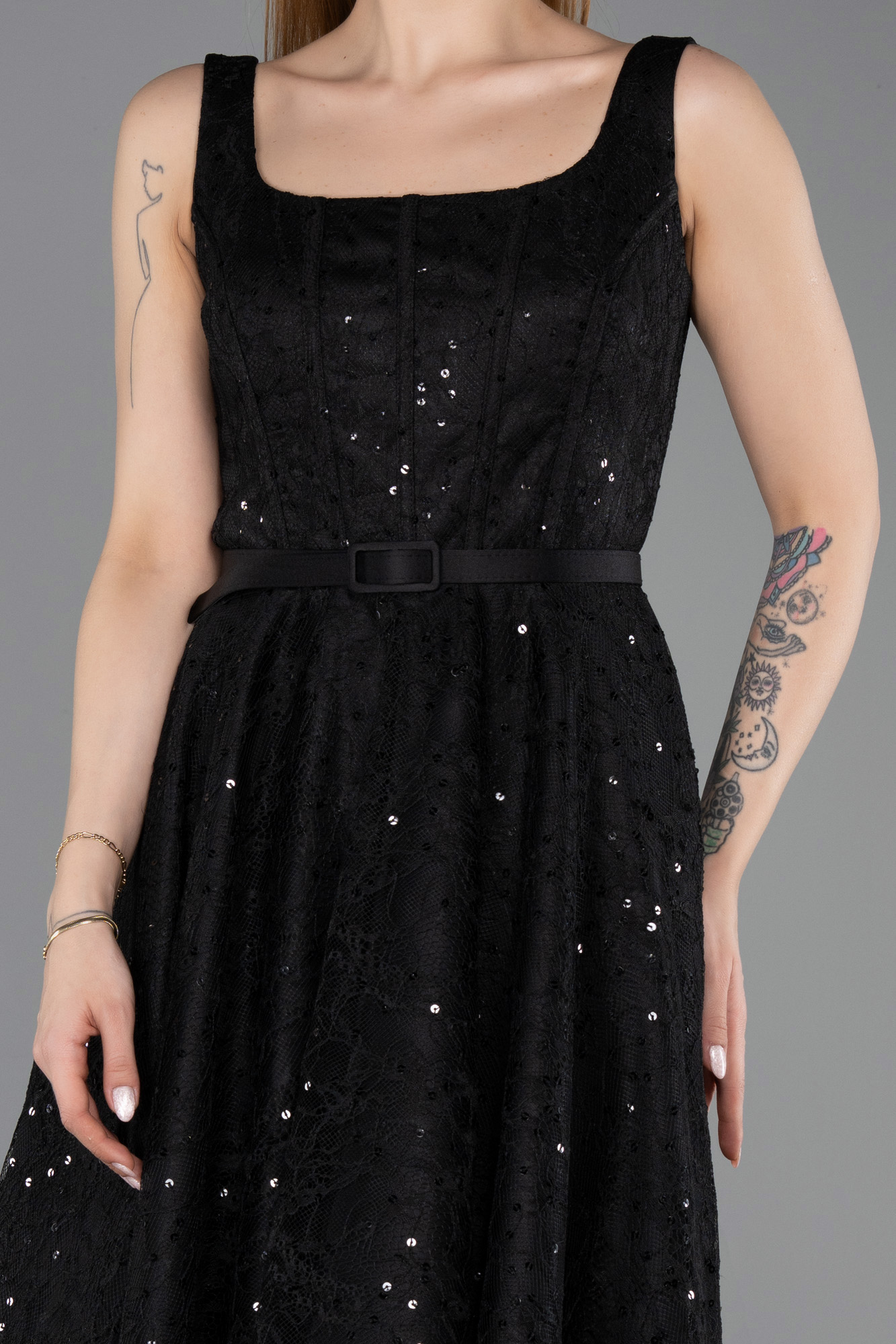 Kolsuz Kare Yaka Pullu Midi Dantel Gece Elbisesi ABK2549 3