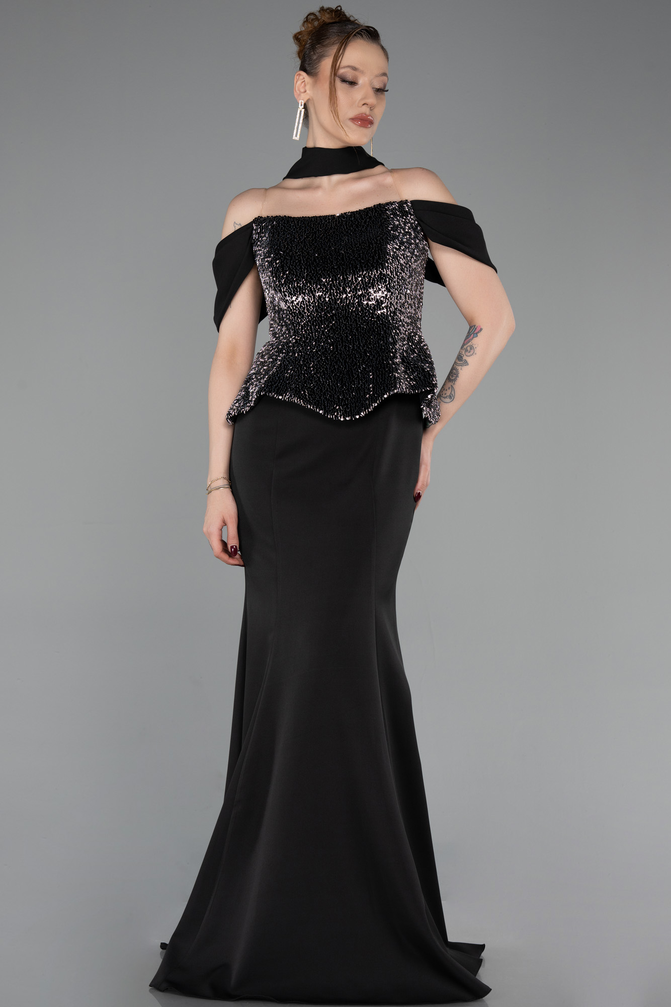 Üstü Pullu Kayık Yaka Peplum Uzun Abiye ABU6094