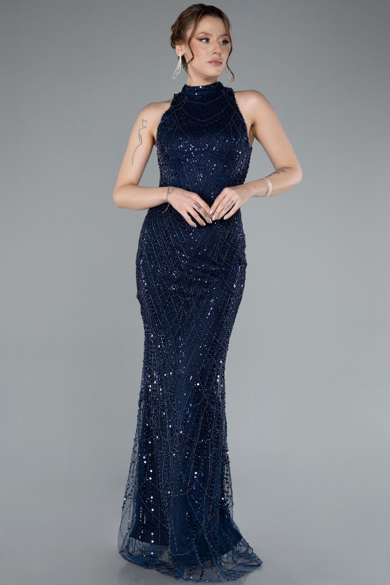 Halter Yaka Boncuklu Uzun Balık Abiye ABU4791 3