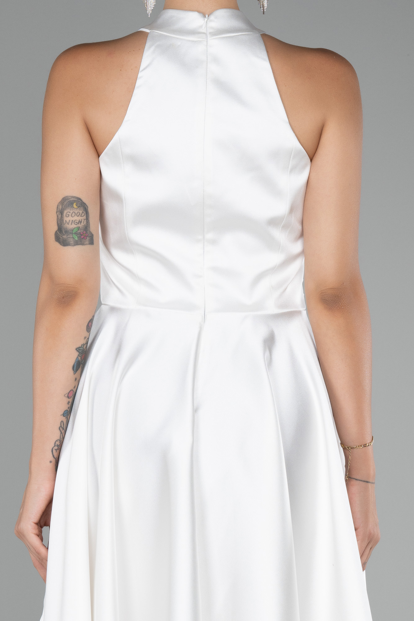 Halter Yaka Kısa Saten Davet Elbisesi ABK2112 4