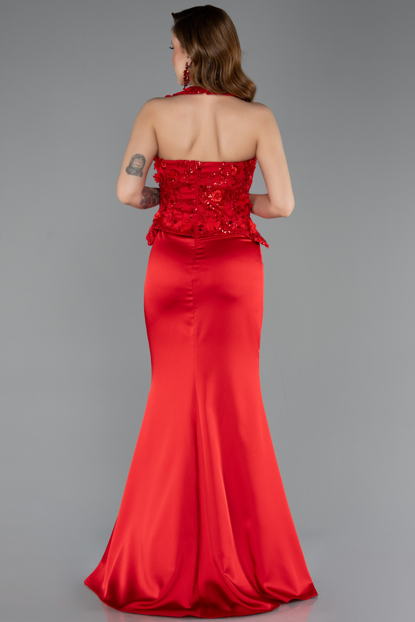 Halter Yaka Taşlı Peplum Kesim Uzun Saten Abiye ABU5601 2