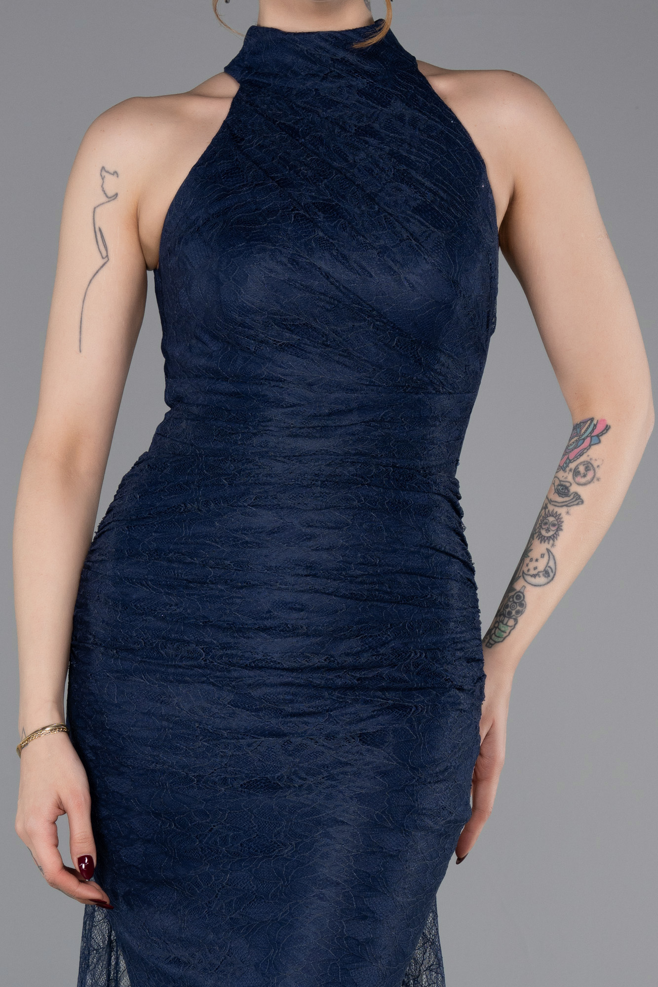 Halter Yaka Kuyruklu Uzun Dantel Abiye Elbise ABU6084 3