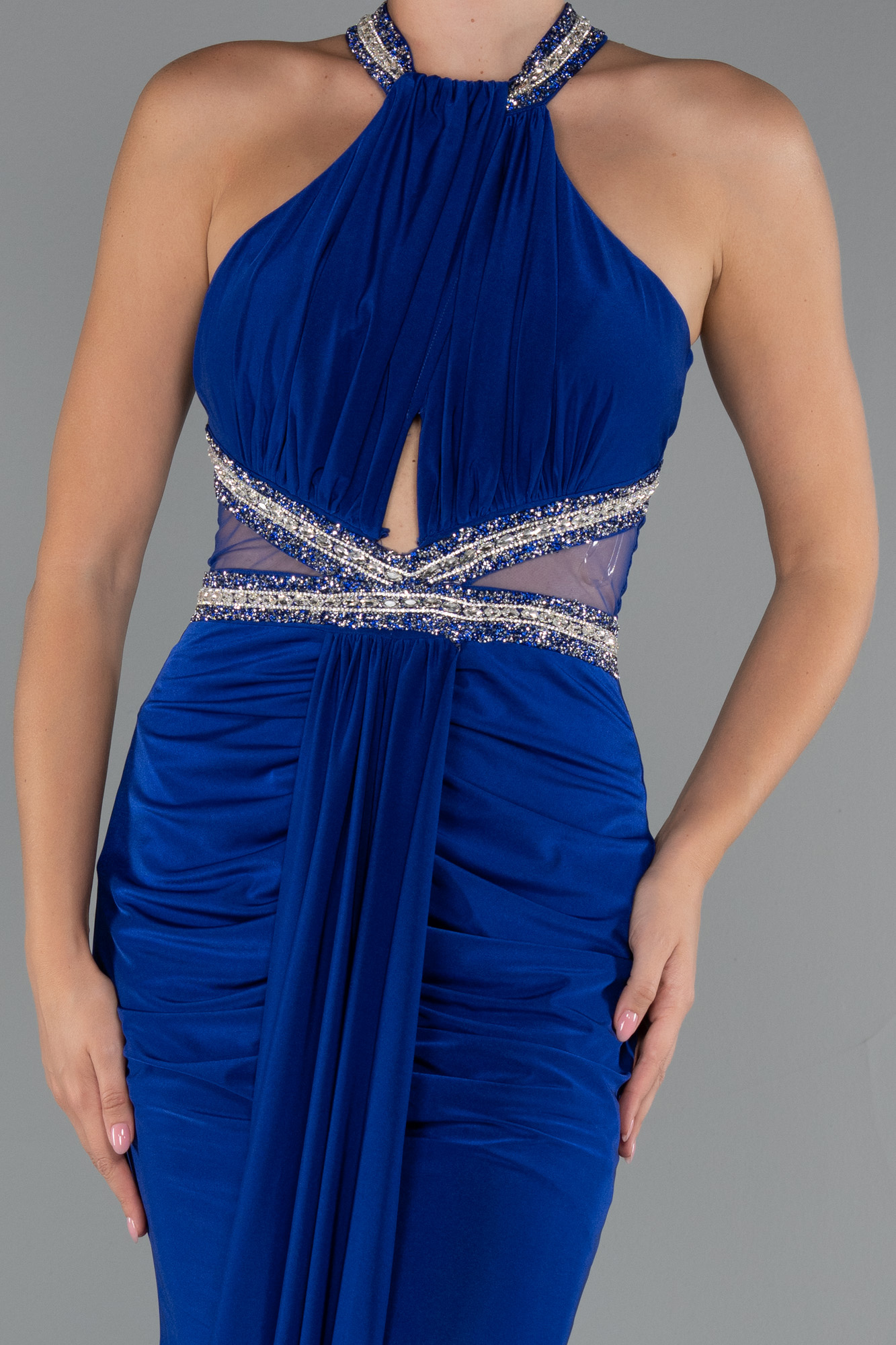Halter Yaka Bacak Dekolteli Uzun Abiye Elbise ABU5258 3