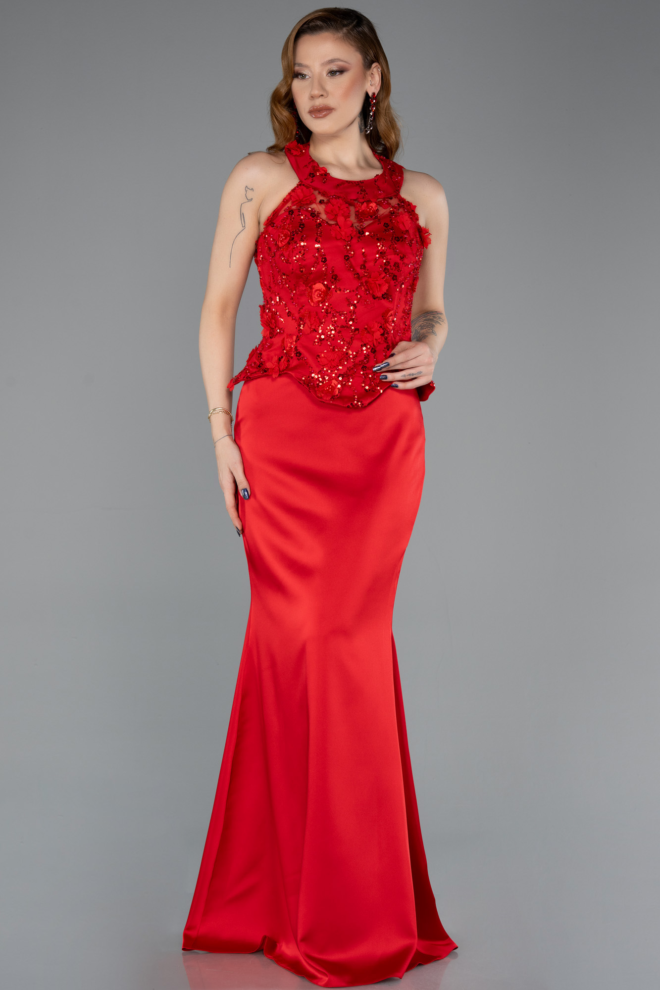 Halter Yaka Taşlı Peplum Kesim Uzun Saten Abiye ABU5601